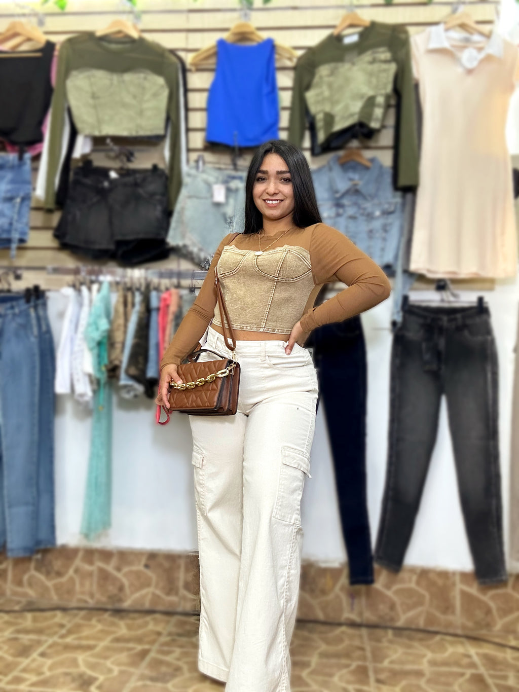 CROP MALLA